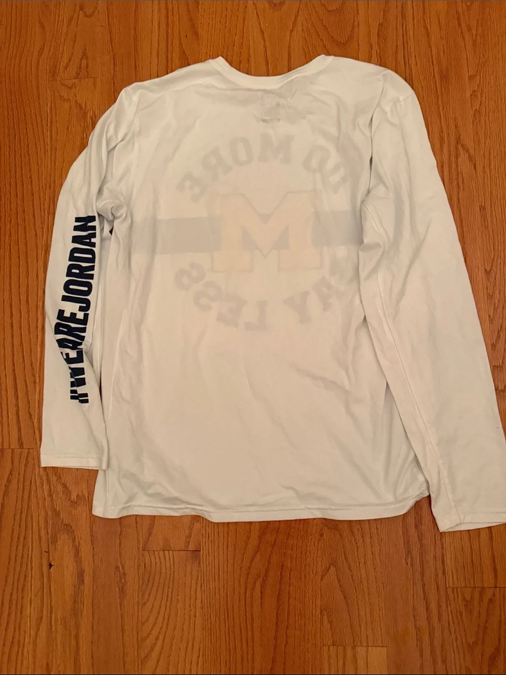 Jordan White Long-Sleeve 'Do More Say Less' Tee Michigan Wolverines Size Large‎